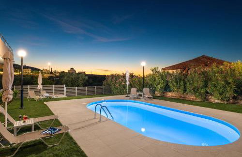 Garden House with Pool, 10min to center - Foto 41