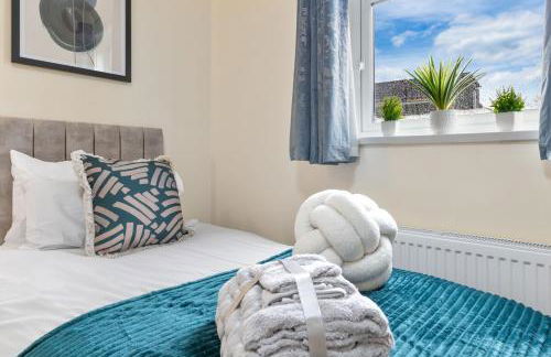 Lovely 4-BR Home In Leyton - Sleeps 14, Near Tube, Arcade, 100inchTV - Foto 20