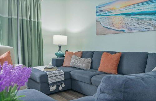 Single-Level Home w Heated Pool & 9MI to Disney - Photo 15