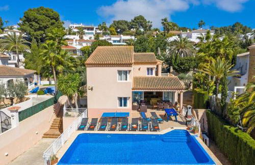 Villa Angela Flores by Villa Plus - Photo 13