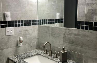 Amazing Poconos House . Sauna/Hot Tub/Private Pool - Foto 24