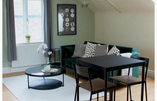 1 Bed Loft - Sleeps 2 - Parking - Wifi - Photo 7