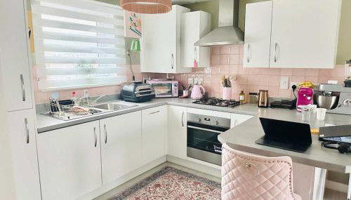 Modern Flat near Luton Airport - Foto 4, stove, dishwasher, pet friendly, toaster