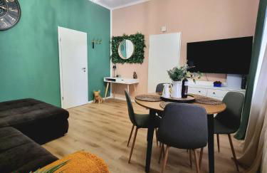 The Golden Pelican - Photo 15