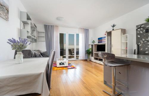 Apartment Away - Photo 1