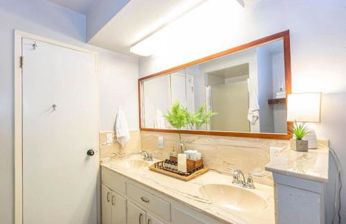 Sierra Vista by Willowbend Creek and waterfalls, Sleeps 16, with Hot tub, Play Yard, Arcade - Foto 15