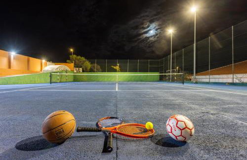 One & Only Sports and Relax Villa by Eden Rentals - Foto 10