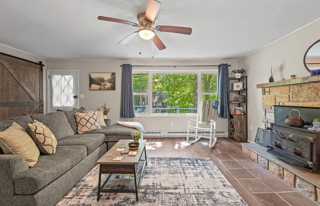 Tomhickon by Avantstay Walk to Lake Firepit Deck - Foto 2