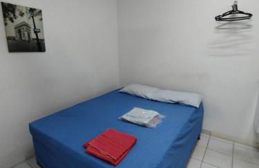 Seu Apto Praia da Costa 6 com Cama Casal e Opcional Pequena Cama Solteiro Simples Barato Local Excelente Ar Cond TV Microondas Todo seu Centro - Foto 7