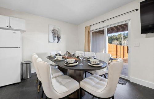 Buffalo Ridge - Hot Tub & Walk to Downtown - Foto 9