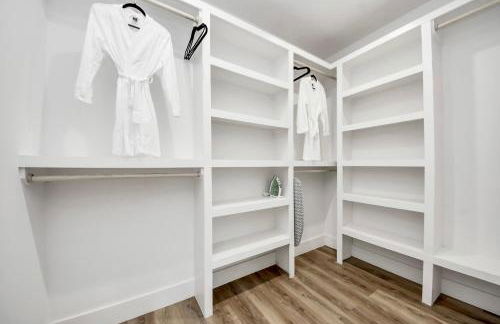 NEW! The Brandōn - Upscale Manor - Garage - Near Medical Center & NRG - Foto 15