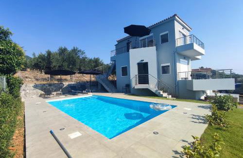 Evilenia Luxury Apartments - Photo 8