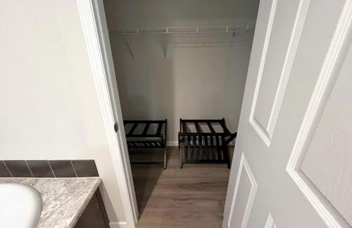 Spacious Modern Cabin on Toledo Bend Lake with Gorgeous Deck and Patio for an Amazing Family Getaway in Hemphill, Texas - Foto 31