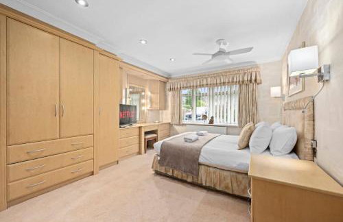 3 Bed Stunning Home in Hale - Foto 26