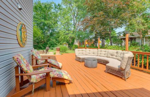 Adorable Cottage Fire Pit, Walk to Colonial Beach - Foto 2