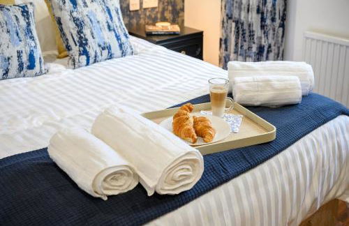 12 min to Airport - Free parking - Foto 13