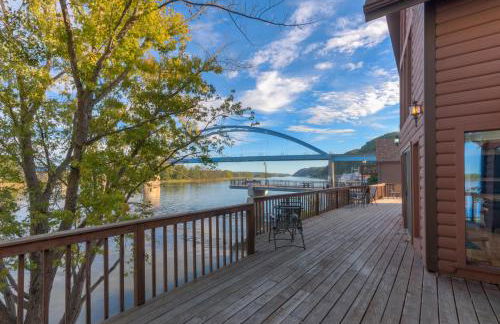 Custom Waterfront Lodge, 4 bed, 4 Bath, Sleeps 12! - Foto 38