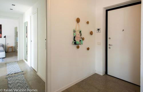 Italian Vacation Homes - Panoramic Villa - Photo 6