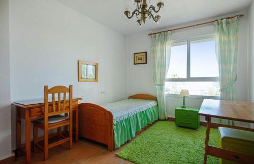 Charming villa in Sanlúcar de Barrameda with private pool - Photo 12