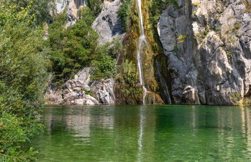 Three-Bedroom Apartment In Donja Ostrvica - Photo 38