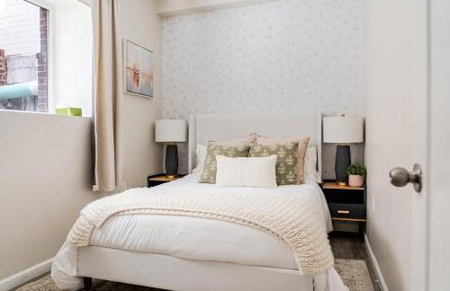 Central 2BR Near Yale WiFi with Washer and Dryer - Foto 18