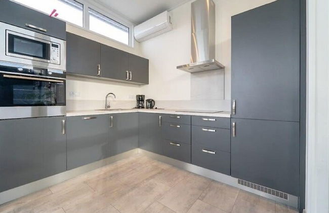 3 bedroom House in Linden with terrace - Photo 3