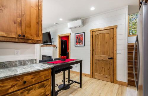 Romantic Red Room - Adults Only Couples' Retreat - Foto 10