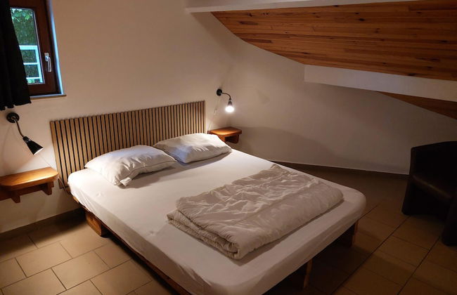 Modern Holiday Home with Hot Tub & Sauna in Ardennes - Photo 5