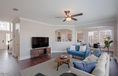 Pearl White Dream Home With Private Pool & Theatre - Foto 2