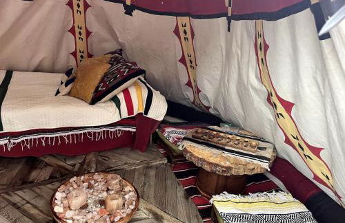 Raven's Ridge Luxurious Tipi in Golden, Colorado - Foto 6