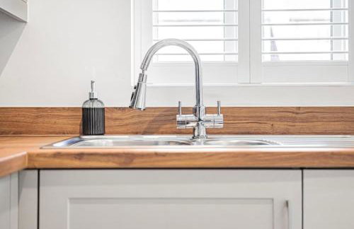 Contemporary 3 Bedroom home in Launton Village - close to Tythe Barn, Bicester Shopping & Bicester Heritage - Foto 11