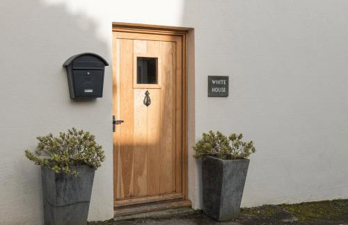 Host & Stay - White House - Photo 11