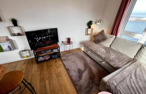 Two bedroom apartment in Barry-close to beach - Foto 4