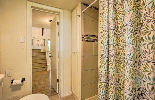 Modern Lake Conroe House with Lakefront Park and Deck! - Photo 44