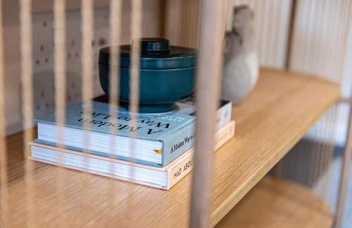 2 bedroom flat by Eccles Station with communal rooftop garden - Foto 12