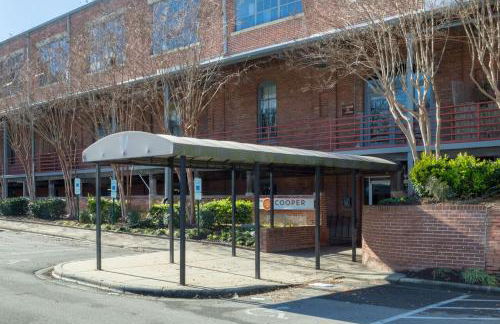 Downtown Durham 2BR Apt Walk Everywhere & Wifi - Foto 111