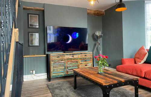 High Street Apartment - Photo 15