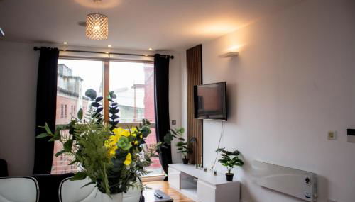 Modern 2 Bed City Center Apartment - Foto 2