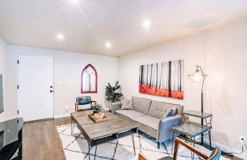 Unique DT UofU 2Bd and1Ba Duplex King Full Home - Foto 10