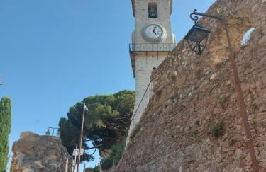 Place du Suquet - In the hart of old Cannes - 2 Min Walking distance from Palais de Festivals and Beaches - Photo 45