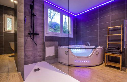 Escapade en Bord de mer avec Sauna et Spa Privés - Foto 31