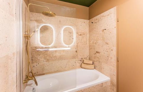 Appartement Chic 3 Chambres Saint-Tropez avec parking privé - Photo 16