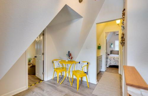 Cozy 3BRand3BA • Sleeps 9 • 0 3 Mi to Beach • PCB - Foto 27