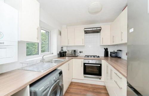 Modern spacious 2bed apartment with allocated parking - Foto 6