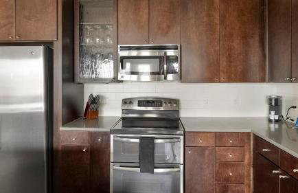 Landing Stylish 1BD Yoga Studio Gym - Photo 31