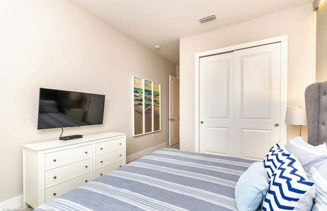 Upscale Townhome W/pool Access! 5 mi. to Disney! - Foto 7