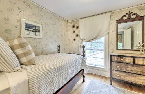 Charming Farmhouse with Pool and Fishing Pond! - Foto 25