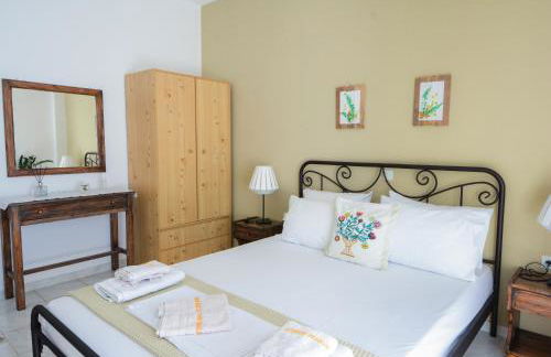 Heracles Guesthouse - Photo 61