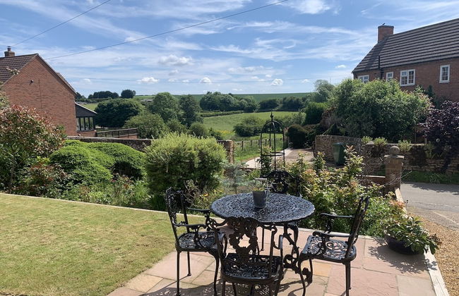 Vale View - Sleeps 6 - Pets Ok - Garden - Parking - Foto 16