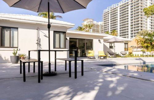 Modern Beach Home, Family Friendly, Heated Pool - Foto 8